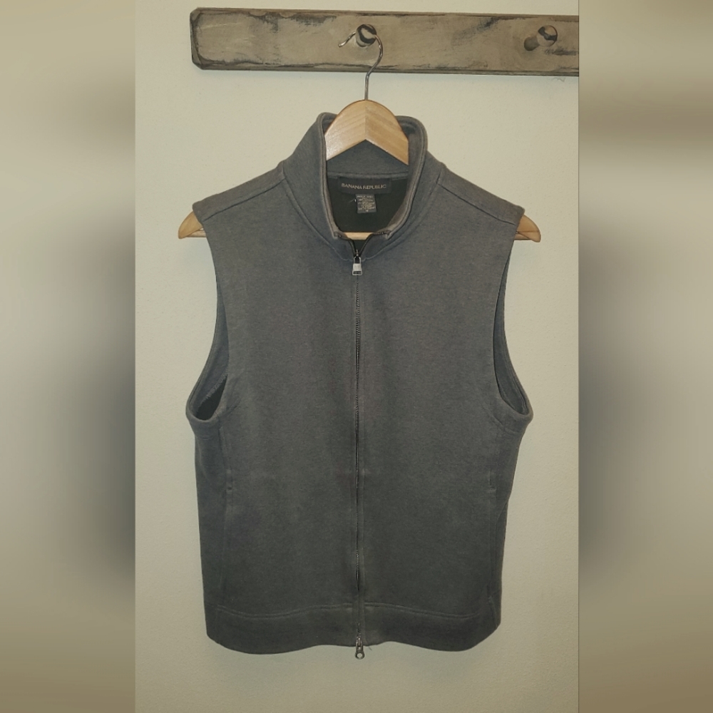 Banana Republic Gray Vest, sweatshirts material, Size Medium